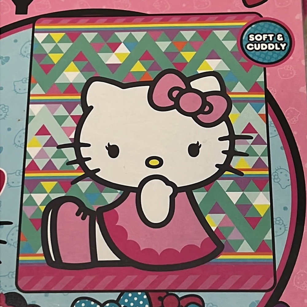 Hello Kitty Silky Soft Throw - Picture 7 of 7